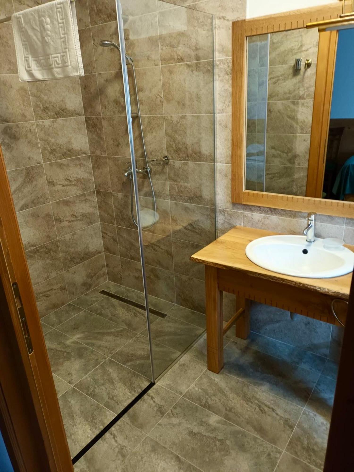 Pensiunea Coronita Vişeu de Sus Zimmer foto